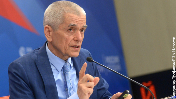 Онищенко назвал политиканством призыв Франции не признавать «Спутник V»