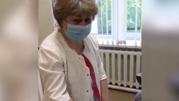 В Калужской области медсестра вколола воду вместо закончившейся вакцины от COVID