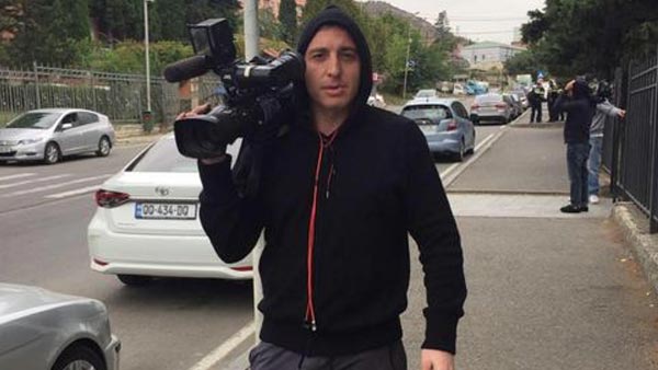Умер избитый противниками ЛГБТ в Тбилиси журналист