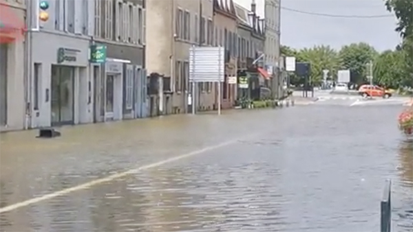На восток Франции обрушилось наводнение