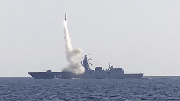 Фрегат «Адмирал Горшков» поразил цель ракетой «Циркон»