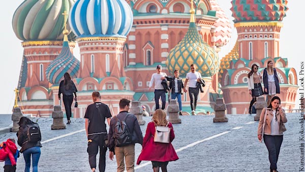 Россия стала пятой по популярности среди стран для путешествий у украинцев