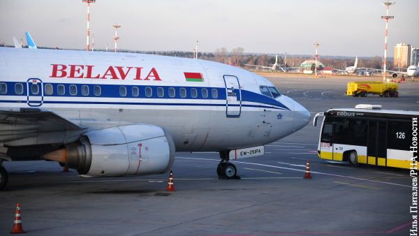 Подавший сигнал тревоги самолет «Белавиа» сел в Москве
