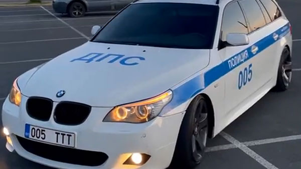 Расписавшей машину под российский патруль ДПС эстонке пригрозили штрафом
