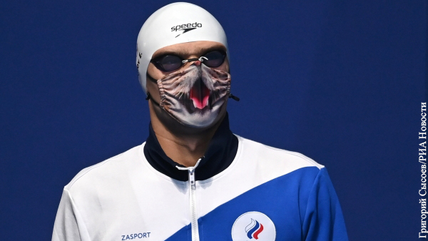 Российскому чемпиону ОИ запретили выходить на награждение в маске с котиком