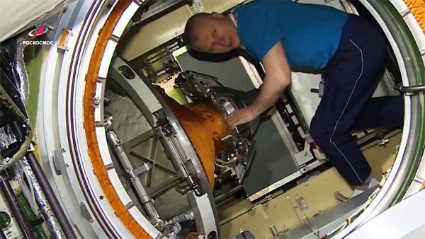 Космонавты провели экскурсию по модулю «Наука» на МКС