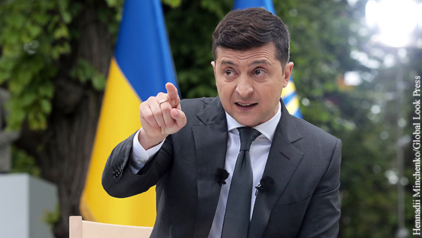 Зеленский предложил не считающим себя украинцами жителям Донбасса уехать в Россию