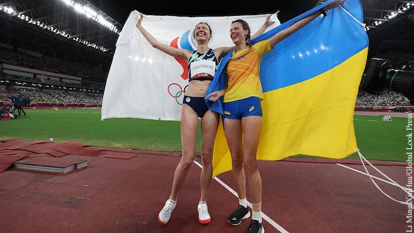 Украинскую легкоатлетку затравили за фото с россиянкой Ласицкене