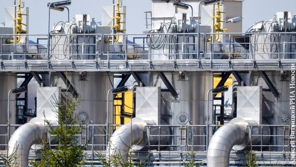 Объем прокачки газа по трубе «Ямал – Европа» упал в 1,5 раза