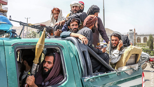 Талибы потребовали от мирных граждан Афганистана сдать оружие 