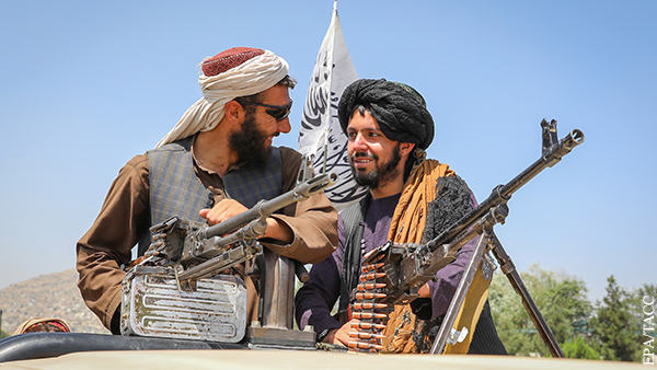 В руки талибов попали американские военные самолеты, вертолеты и ракеты