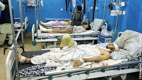 При взрывах в Кабуле пострадали более 1,3 тыс. человек