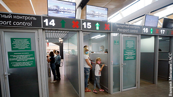 Россия ввела многократную туристическую визу для иностранцев