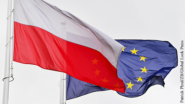 Еврокомиссия попросила Суд ЕС оштрафовать Польшу