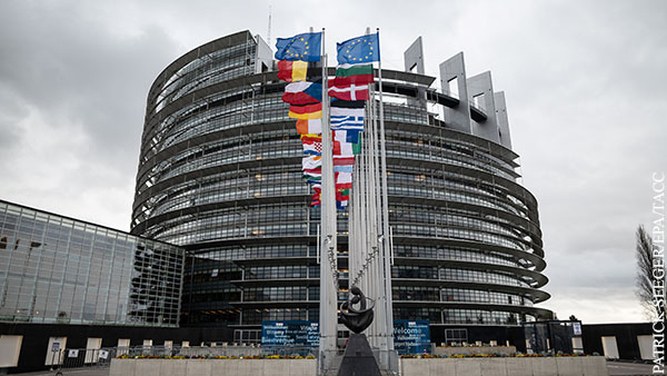 Европарламент утвердил доклад с рекомендацией не признавать итоги выборов в Госдуму до старта голосования