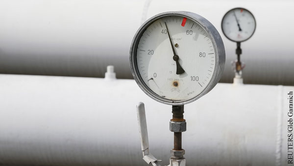 Цена фьючерсов на газ в Европе упала ниже 750 долларов за 1 тыс. кубометров