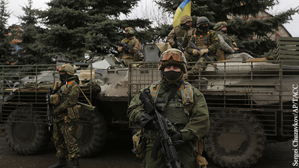 Чеснаков: Украина перешла «красную линию» в Донбассе 