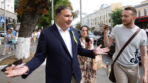 Грузинский эксперт назвал «клоунадой» заявления Саакашвили о возвращении на родину