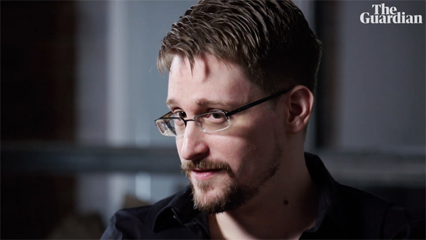 Сноуден порадовался сбою в работе Facebook