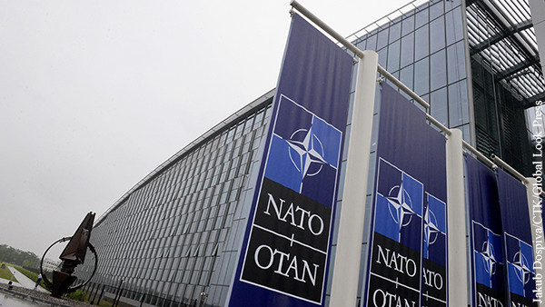 Стало известно о высылке НАТО восьми российских дипломатов