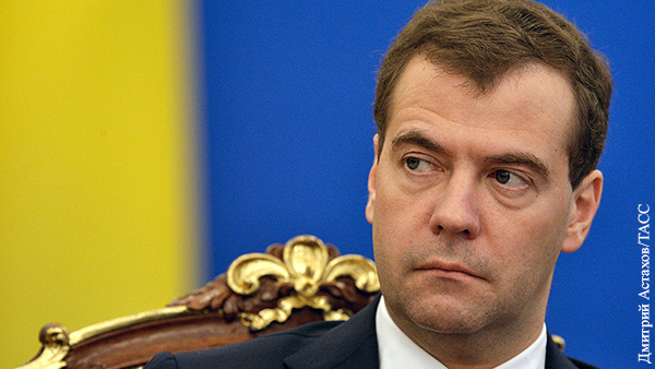 На Украине объяснили смысл статьи Медведева для Киева