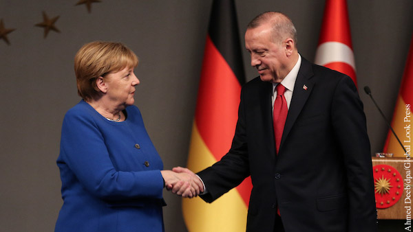 Меркель призвала Эрдогана к сотрудничеству по Афганистану