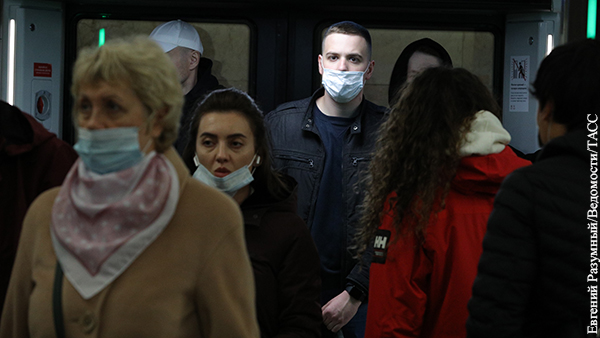 В московском транспорте начали штрафовать за спущенную маску