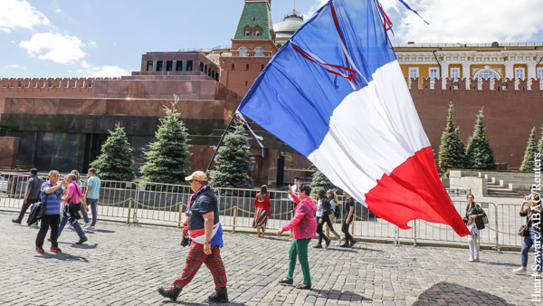 Россия ответила Франции на танковые учения у своих границ
