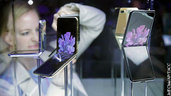 Продажу 61 модели смартфонов Samsung запретили в России