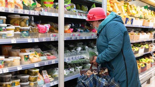 Россияне не стали делать запасы продуктов перед нерабочими днями