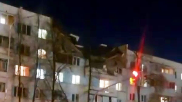 В Набережных Челнах в жилом доме произошел взрыв
