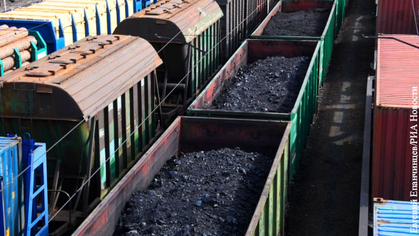 Эксперт объяснил прекращение поставок российского угля на Украину