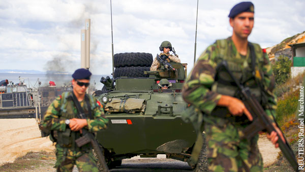 Шойгу заявил о наращивании присутствия НАТО у границ России 
