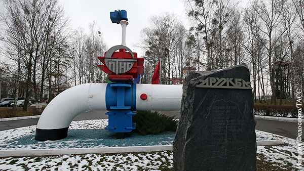 Белоруссия ограничила прокачку нефти в Польшу по «Дружбе»