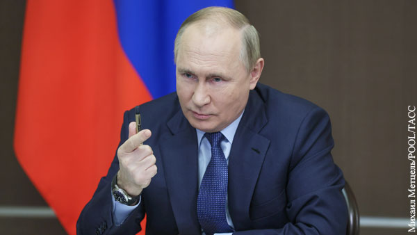 Путин рассказал о своей ревакцинации назальной вакциной