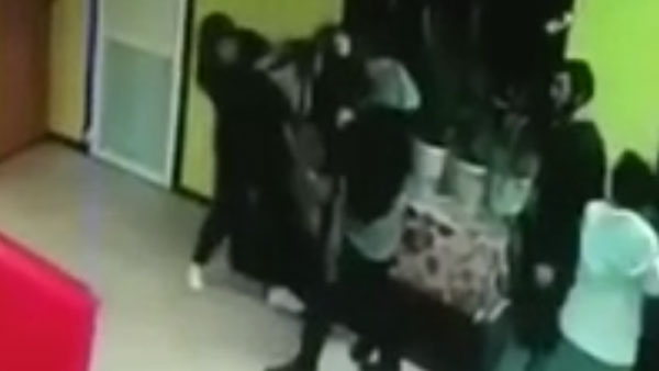 Житель Дагестана избил женщин в кафе в Астрахани за сделанное замечание