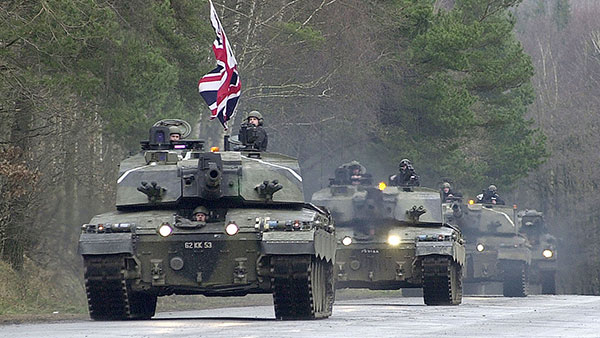 Британия решила перебросить танковую бригаду в Германию «на случай войны с Россией»
