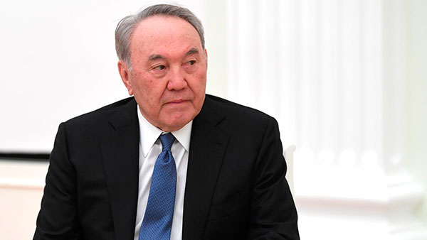 Назарбаев объяснил отказ признавать Крым российским