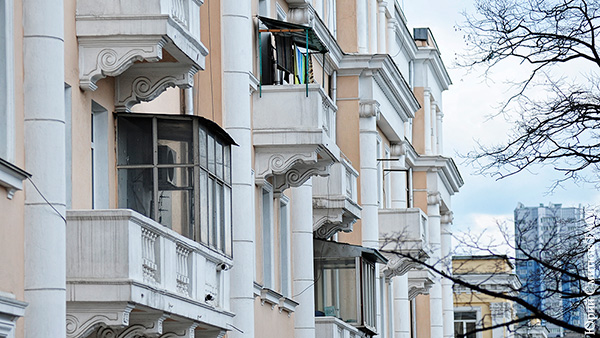 Минстрой разъяснил ситуацию со штрафами за остекление балконов