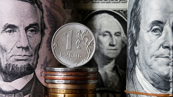 Стало известно об обсуждении США и ЕС блокировки конвертации рублей в доллары