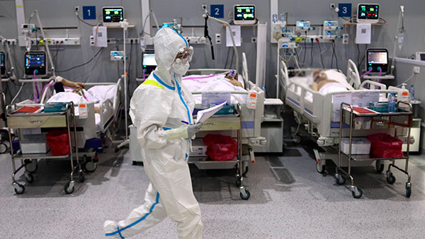В России выявили 30 тыс. случаев коронавируса за сутки