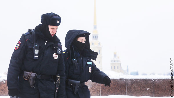 Боец ММА из Узбекистана сбежал из отдела полиции в Петербурге