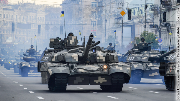 Генерал СБУ предупредил об опасности грез о танках на Красной площади