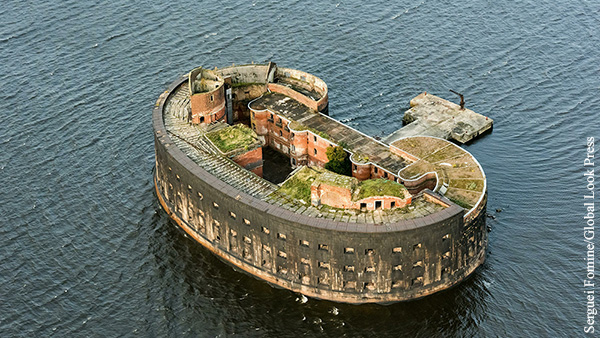 Стало известно о планах проведения съемок «Форта Боярд» в Кронштадте