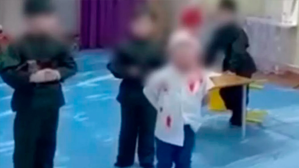 Появилось видео сценки в детсаду Казахстана с расстрелом студента Советской армией