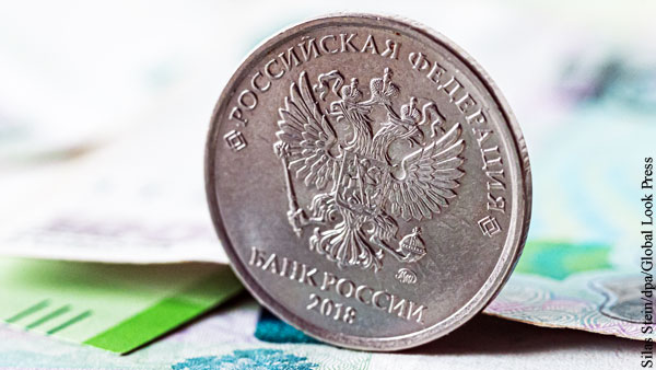 МИД счел «фантастикой» заявления о возможности США ограничить конвертацию рубля