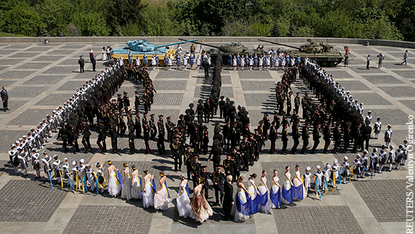 В Киеве предрекли исчезновение Украины