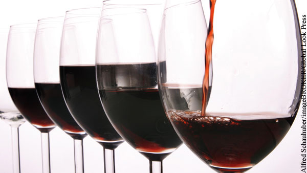 Академик Бокерия опроверг пользу красного вина