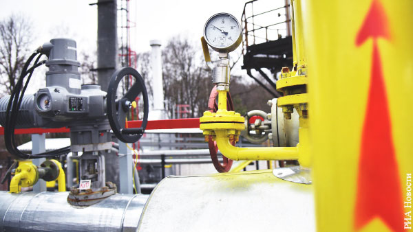 Транзит российского газа через Украину в Словакию упал почти на 30%