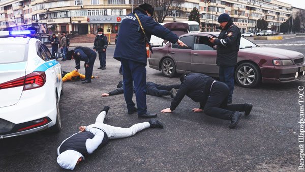 Политолог объяснил самоубийства среди казахстанских силовиков